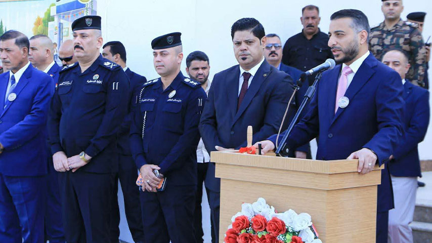 محافظ النجف خلال افتتاح العام الدراسي الجديد في مدارس الفرح للأيتام